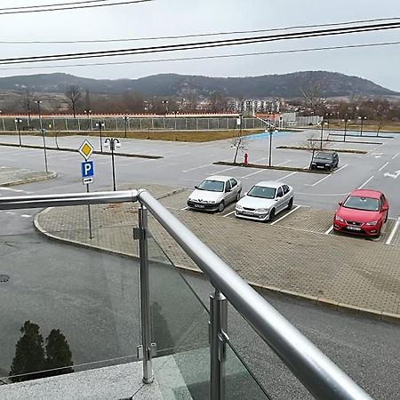 Aparthotel Astoria Chisaria Zewnętrze zdjęcie