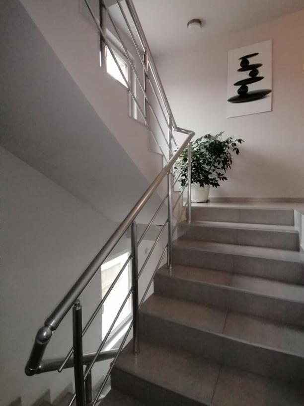 Aparthotel Astoria Chisaria Zewnętrze zdjęcie