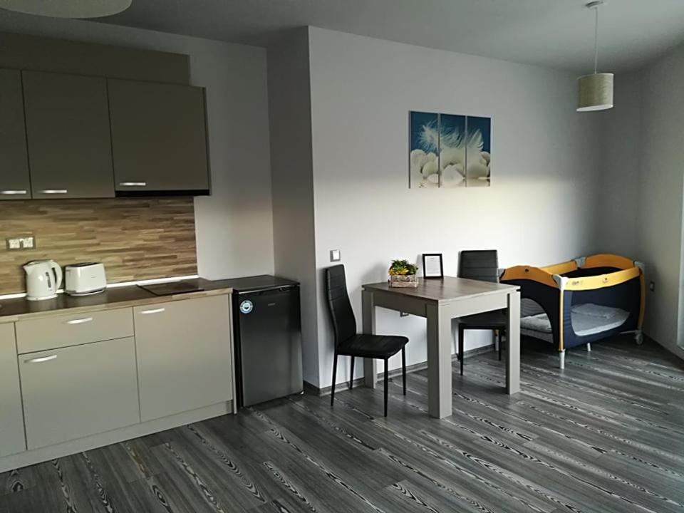 Aparthotel Astoria Chisaria Zewnętrze zdjęcie