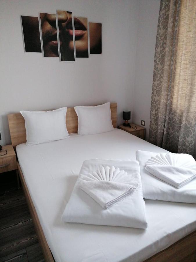 Aparthotel Astoria Chisaria Zewnętrze zdjęcie