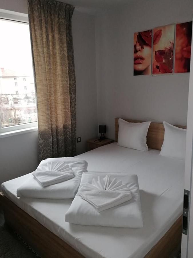 Aparthotel Astoria Chisaria Zewnętrze zdjęcie