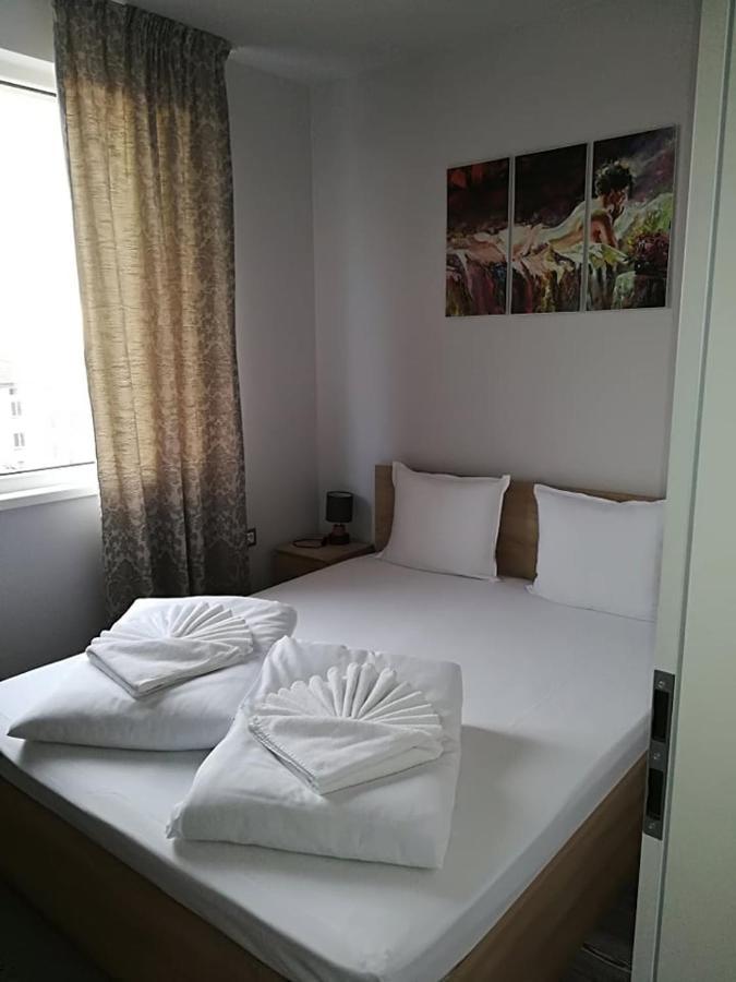 Aparthotel Astoria Chisaria Zewnętrze zdjęcie
