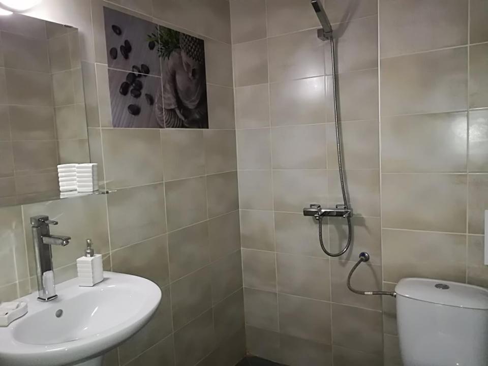 Aparthotel Astoria Chisaria Zewnętrze zdjęcie